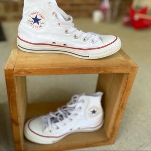 High top Converse size 8